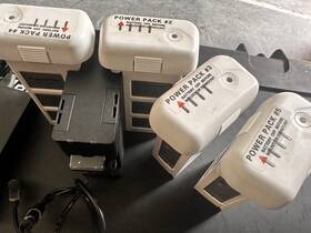 Expertpower 840140912876 Genuine Dji Phantom 3 Pro Lipo Batteries 4 Qty. With Charger Used