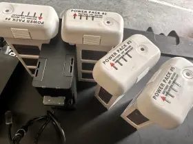 Expertpower 840140912876 Genuine Dji Phantom 3 Pro Lipo Batteries 4 Qty. With Charger Used