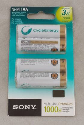 Sony 901660135407 4x Aa Cycleenergy Rechargeable 2000mah Ni-mh Battery Nh-aa-4bkb